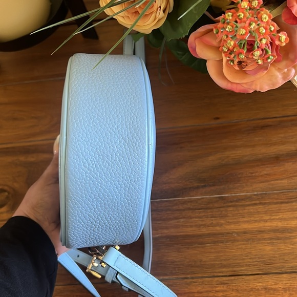 Brandnew Michael kors purse!!! Is beautiful blue medium size. - Picture 3 of 5